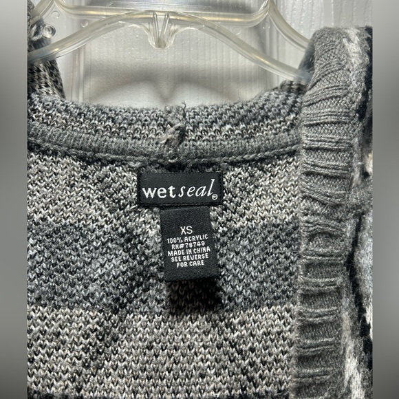 Wet Seal Hooded Cardigan - Picture 2 of 3